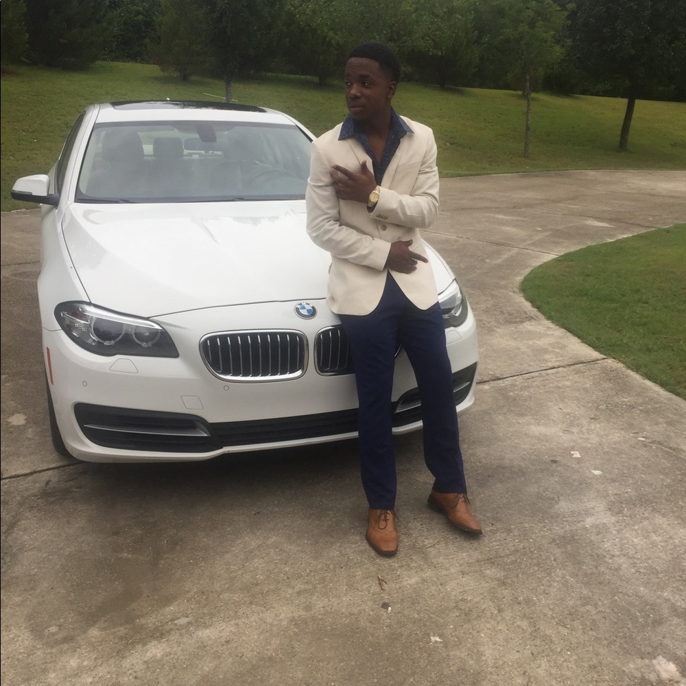 Meet your Posher, Leyton